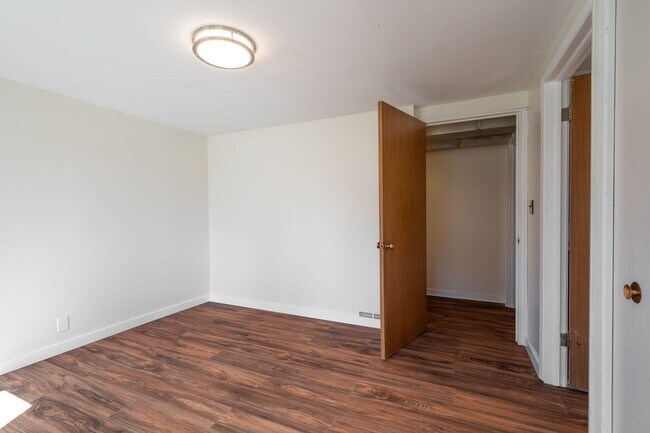 Building Photo - Gorgeous Audubon Park Home with Detached G...