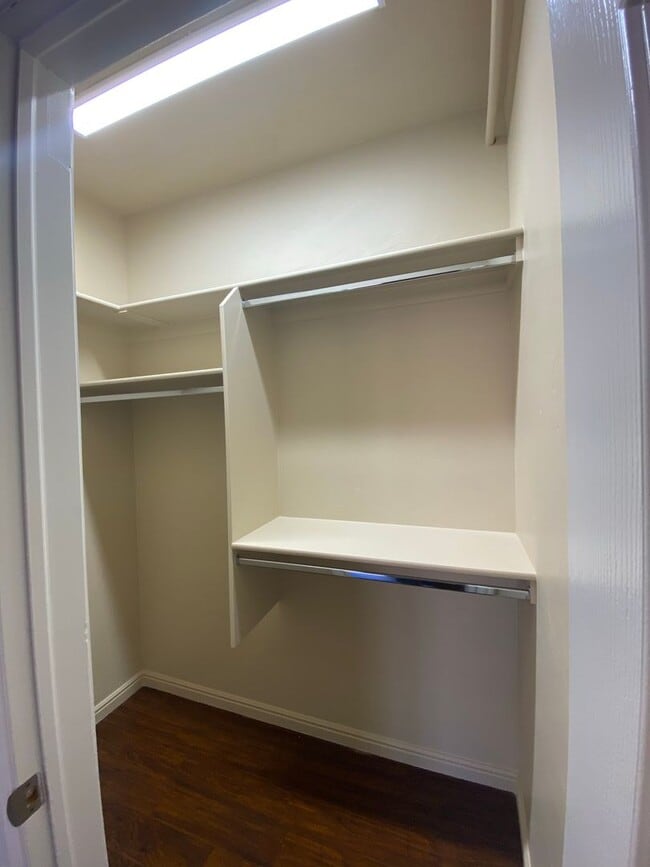 Building Photo - UTILITIES INCLUDED 2 bed 3 bath apartment in Hildale