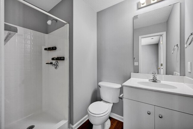 Building Photo - 2br 2ba apartment, China Grove NC - $1095....
