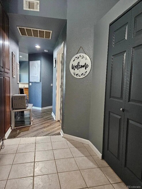 Building Photo - 15475 Andrews Dr