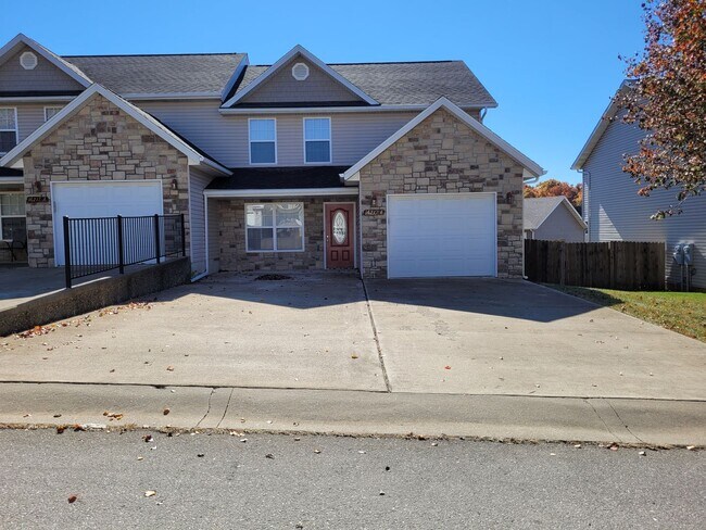 Primary Photo - 16282 Holy Cross Ln
