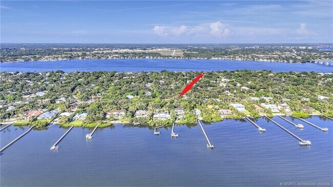 Building Photo - 4 Via Lucindia Dr S