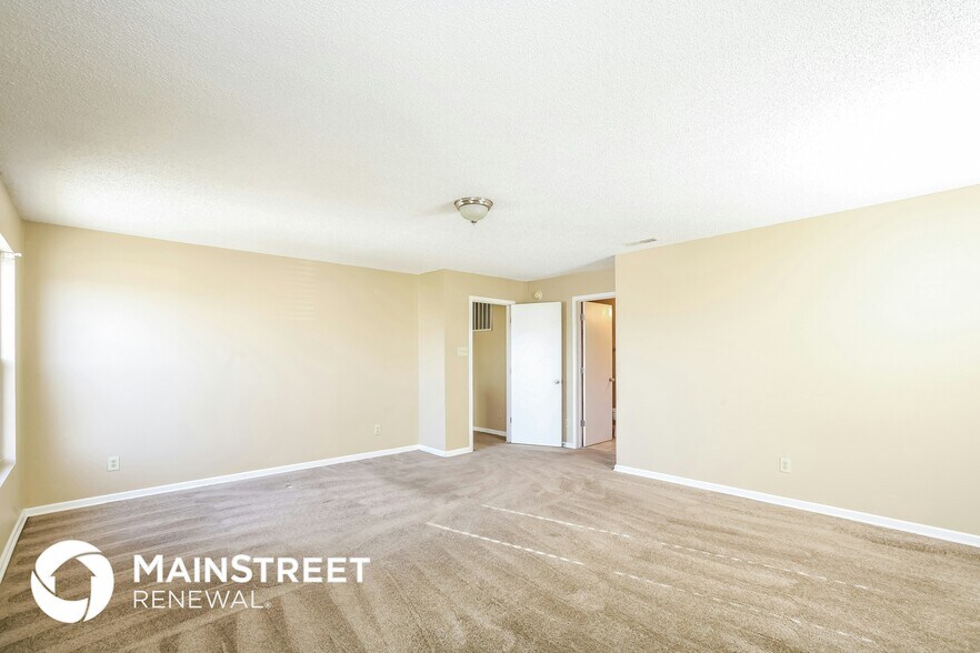 Building Photo - 913 Harbon Dr