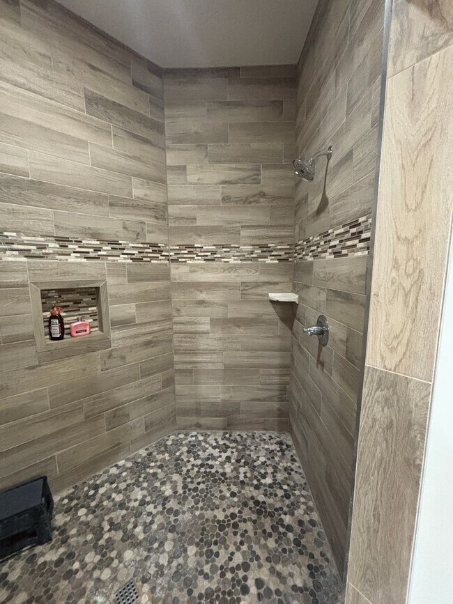 Building Photo - Furnished Scottsdale Condo w/2 car garage