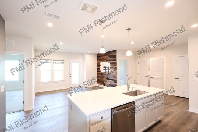 Building Photo - 3900 Maze Runner Dr