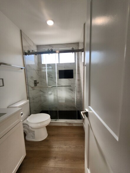 Building Photo - 2336 34th St