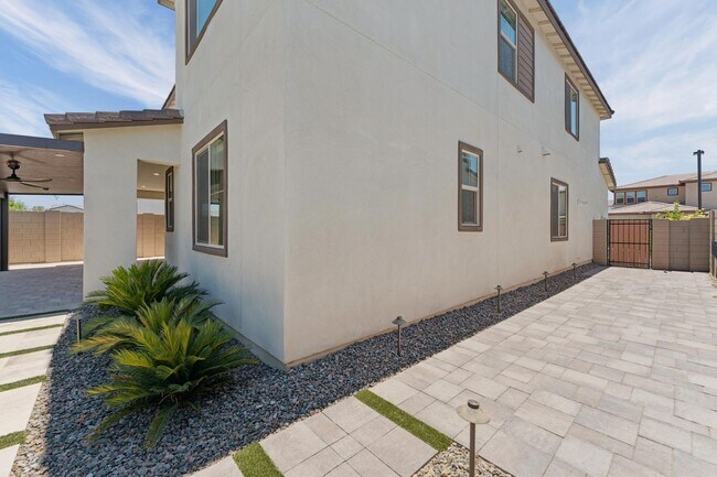 Building Photo - Luxury Waterston North Home with Private Generation Suite and Resort-Style Living