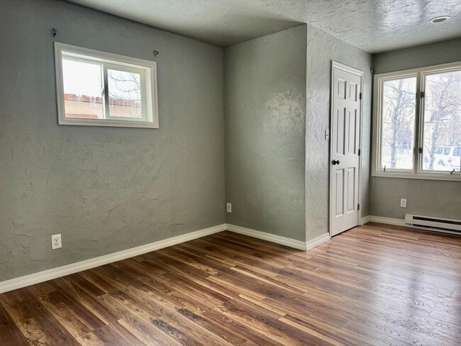 Building Photo - 280 Byers Ave