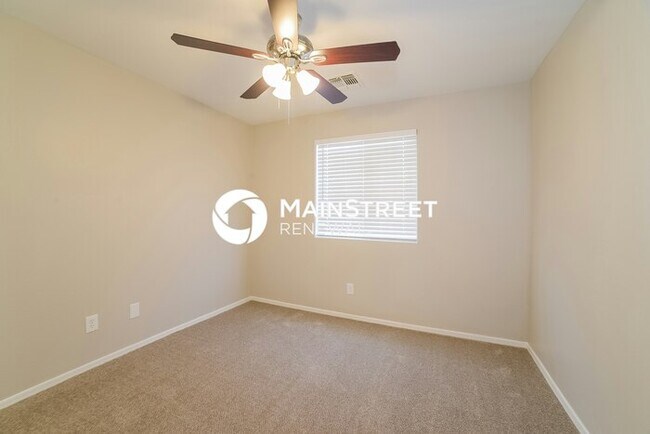 Building Photo - 3 Bedroom Pet-Friendly Home in TOLLESON, AZ with Main Street Renewal