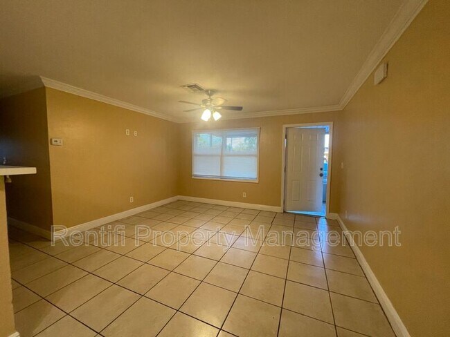 Building Photo - 44 Andora St