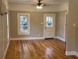 Building Photo - 854 Brown Ave