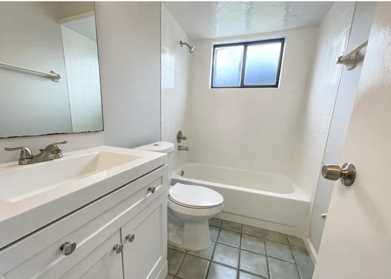 Building Photo - 2060 Tickford St