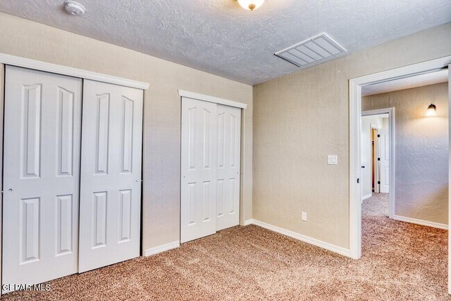 Building Photo - 13272 Emerald Glen St