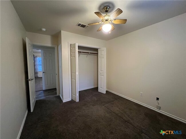 Building Photo - 109 Quail Run Dr