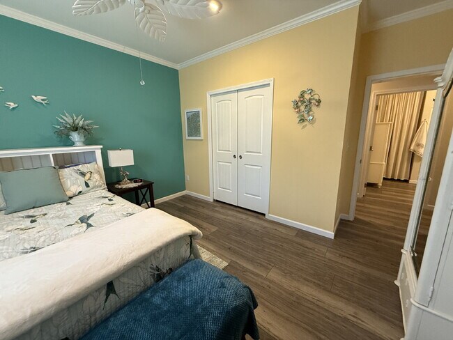 Building Photo - Immaculate Newer 3BR/2BA Brevard Home with Open Layout – Pet-Friendly