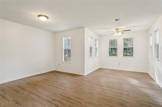 Building Photo - 309 Teal Ct