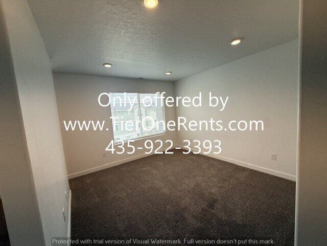 Building Photo - NO DEPOSIT option available for qualified renters
