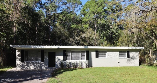 Primary Photo - 4 br, 2 bath House - 744 Le Brun Dr