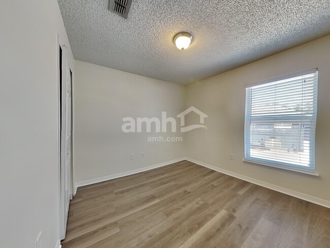 Building Photo - 4618 Newbourne Way