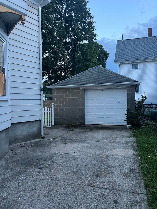 Building Photo - 127 Emory St