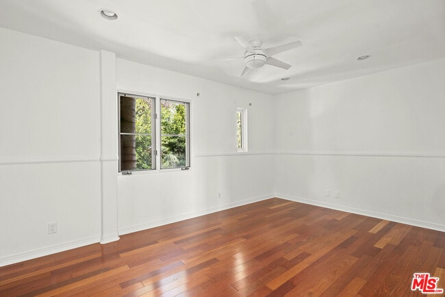 Building Photo - 16820 Sunset Blvd