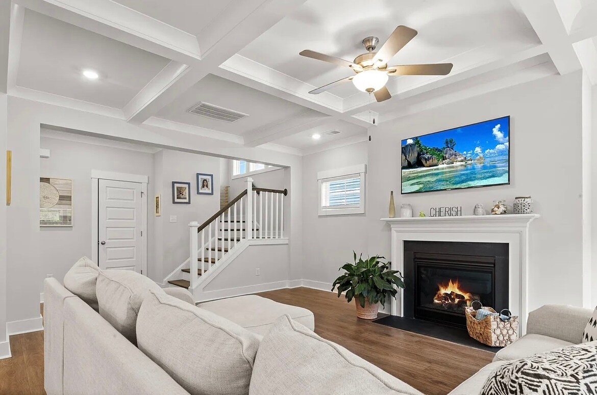 Building Photo - 256 Fiddleback Dr