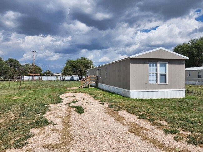 Building Photo - 1308 N Avenue J