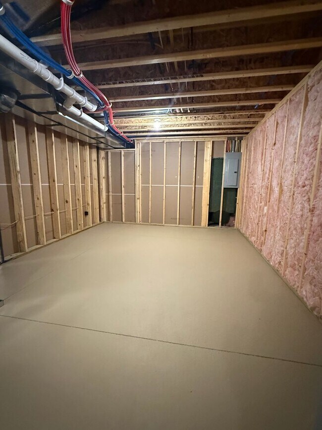 Building Photo - New Construction 3 bedroom/3 bath townhome in South Lincoln