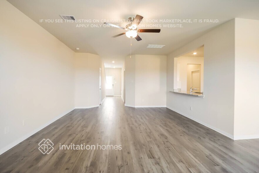 Building Photo - 8215 Burnt Orchid Dr