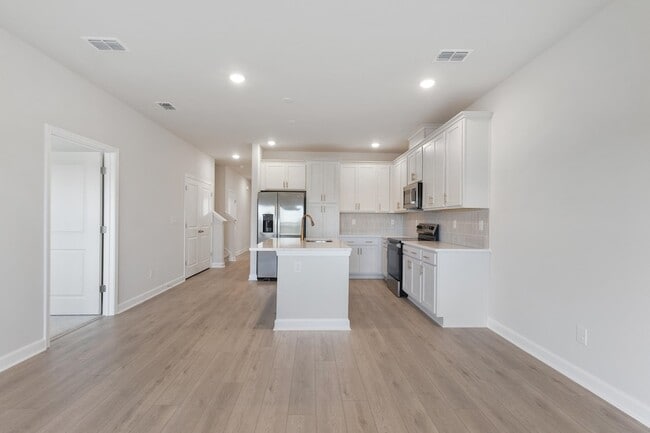 Building Photo - 730 Ebb Tide Rd