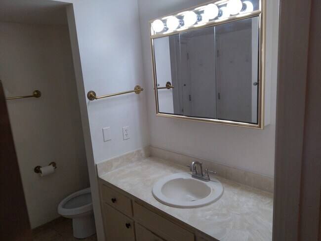 BATH LIGHTING - 6734 N 19th St