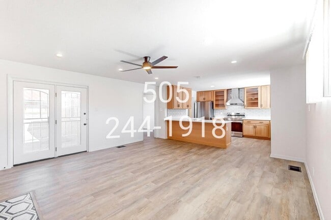 Building Photo - 1601 Georgia St NE