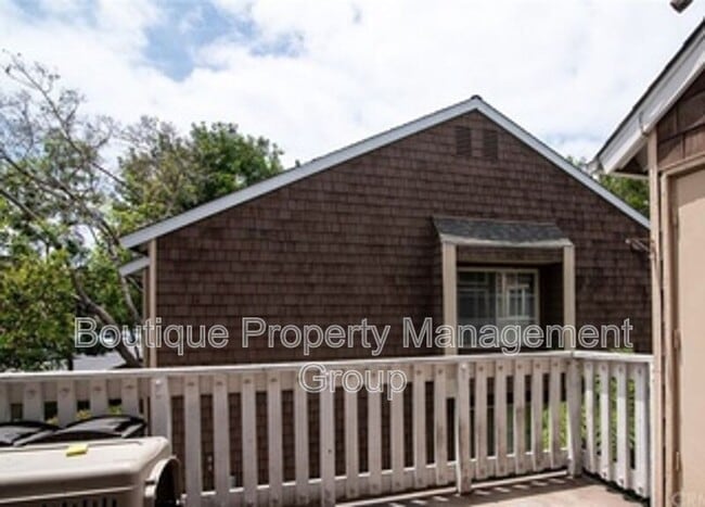 Building Photo - 12555 S Euclid St