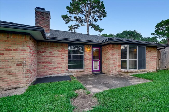 Building Photo - 946 Mesa Terrace Dr