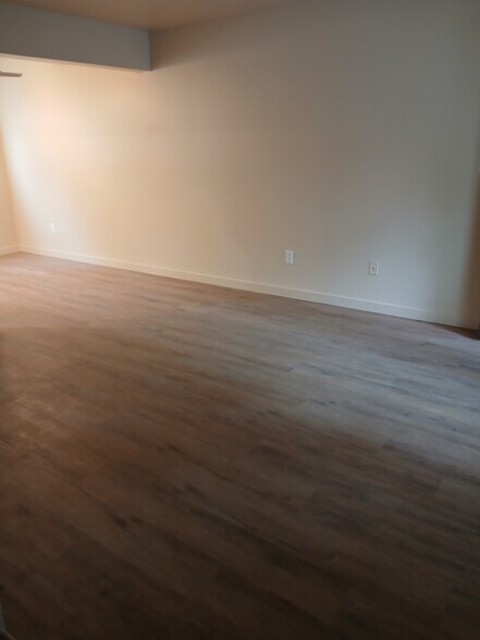 Living area - 2438 S Nadine St