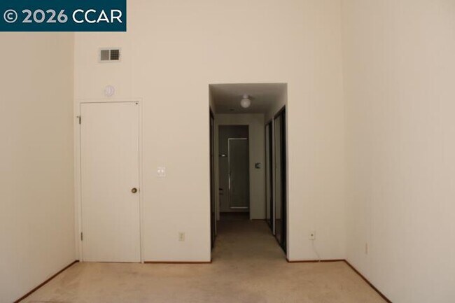 Building Photo - 3614 Stoneglen S