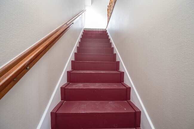 Building Photo - 2245 N Austin Ave