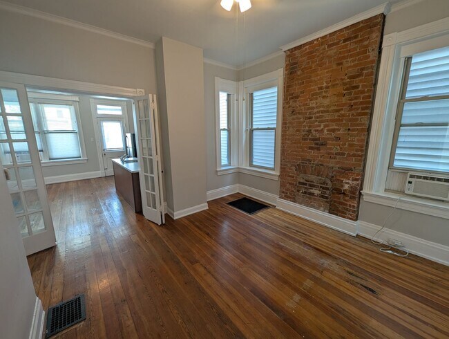 Building Photo - 225 Fosdick St