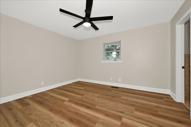 Building Photo - 1208 Spruce St