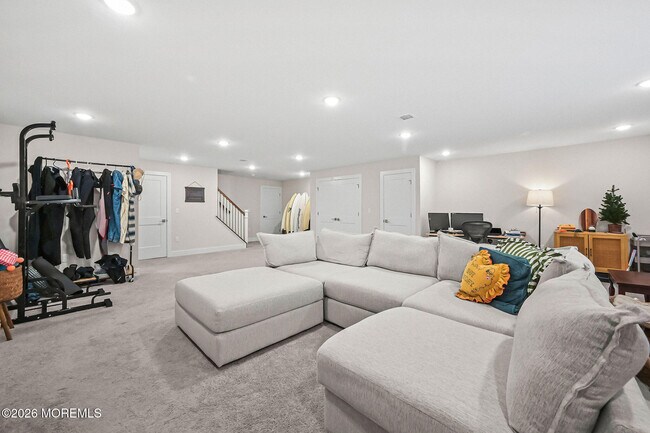 Building Photo - 4039 Heron Dr