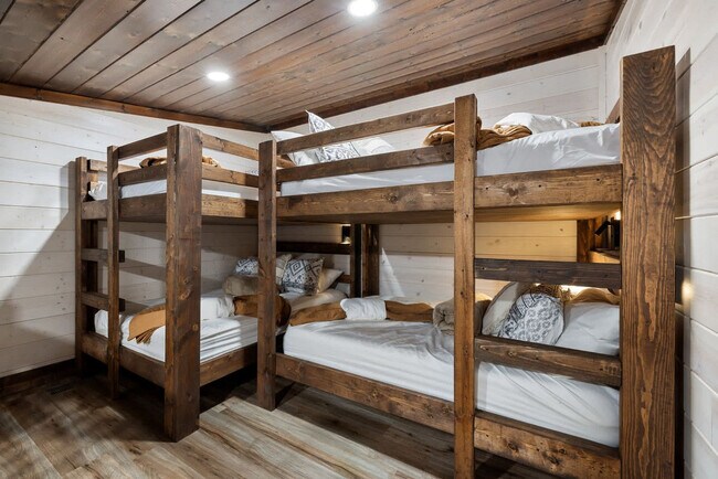 Building Photo - 25 Eagle Pne Ln