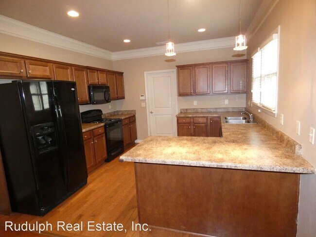 Building Photo - 3 br, 2.5 bath House - 519 Portobello Road