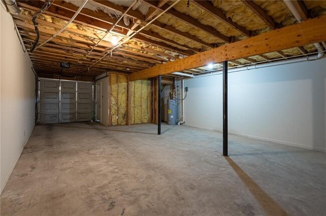 Building Photo - 43 Middlebrook Dr