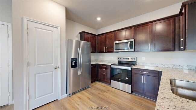 Building Photo - 5344 Samuel Run