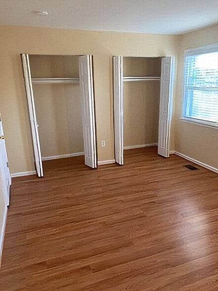 Closet - 2058 Chadwick Ter