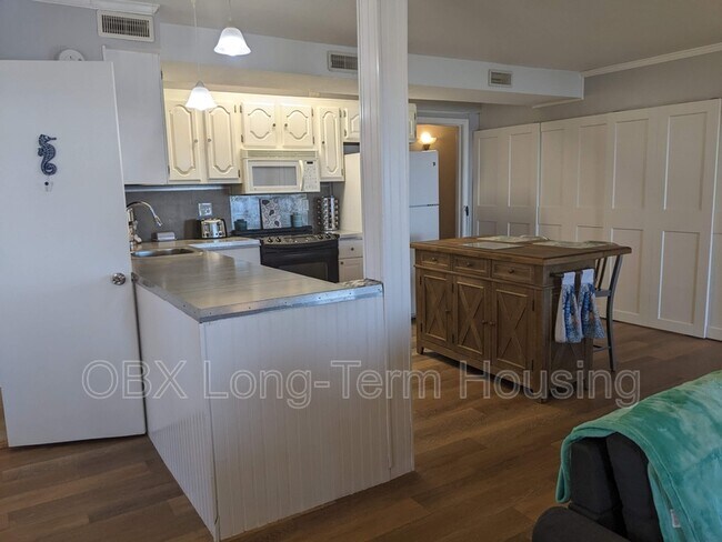 Building Photo - 181 Pine Grove Ln