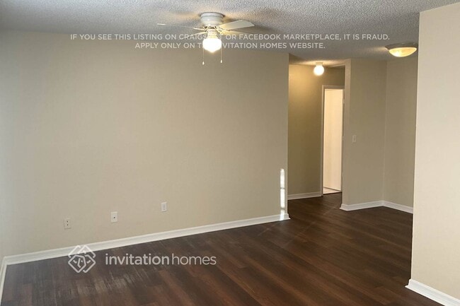 Building Photo - 5857 79th Ave