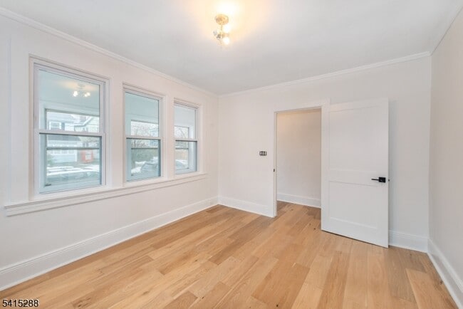 Building Photo - 12 Linden Ave