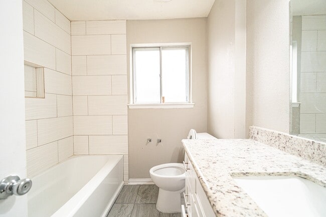 Building Photo - 7406 Baneway Dr