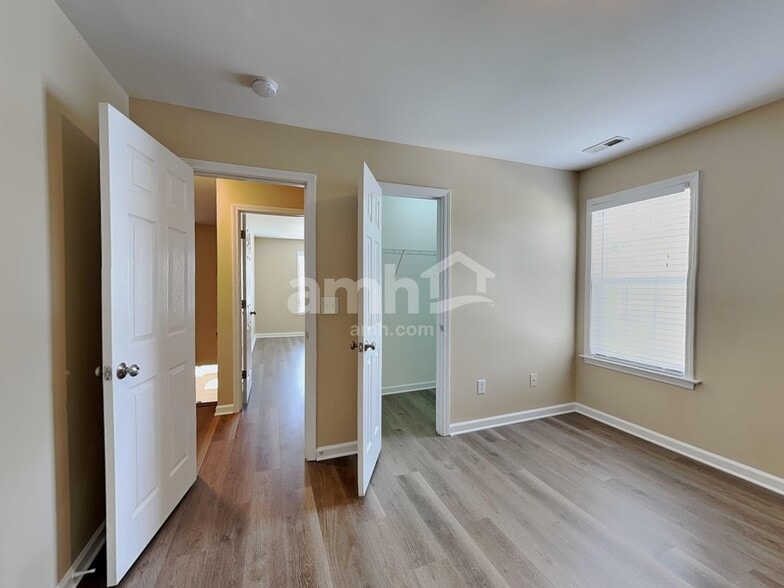 Building Photo - 918 Pristine Ln